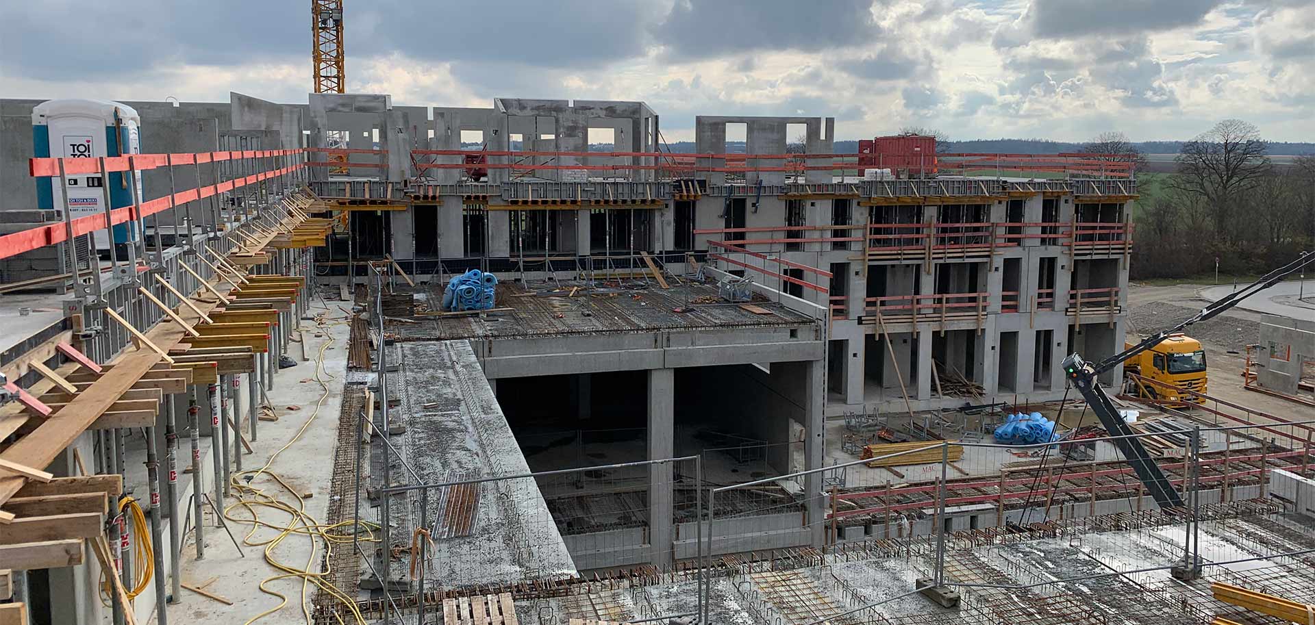 Taufkirchen Wohn- und Geschäftshaus